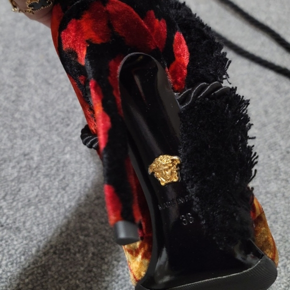 Flash sale🌟Host pick🌟Versace Boots size 36 - Picture 14 of 16